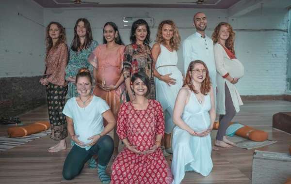 200-hour Yoga Teacher Training in Rishikesh